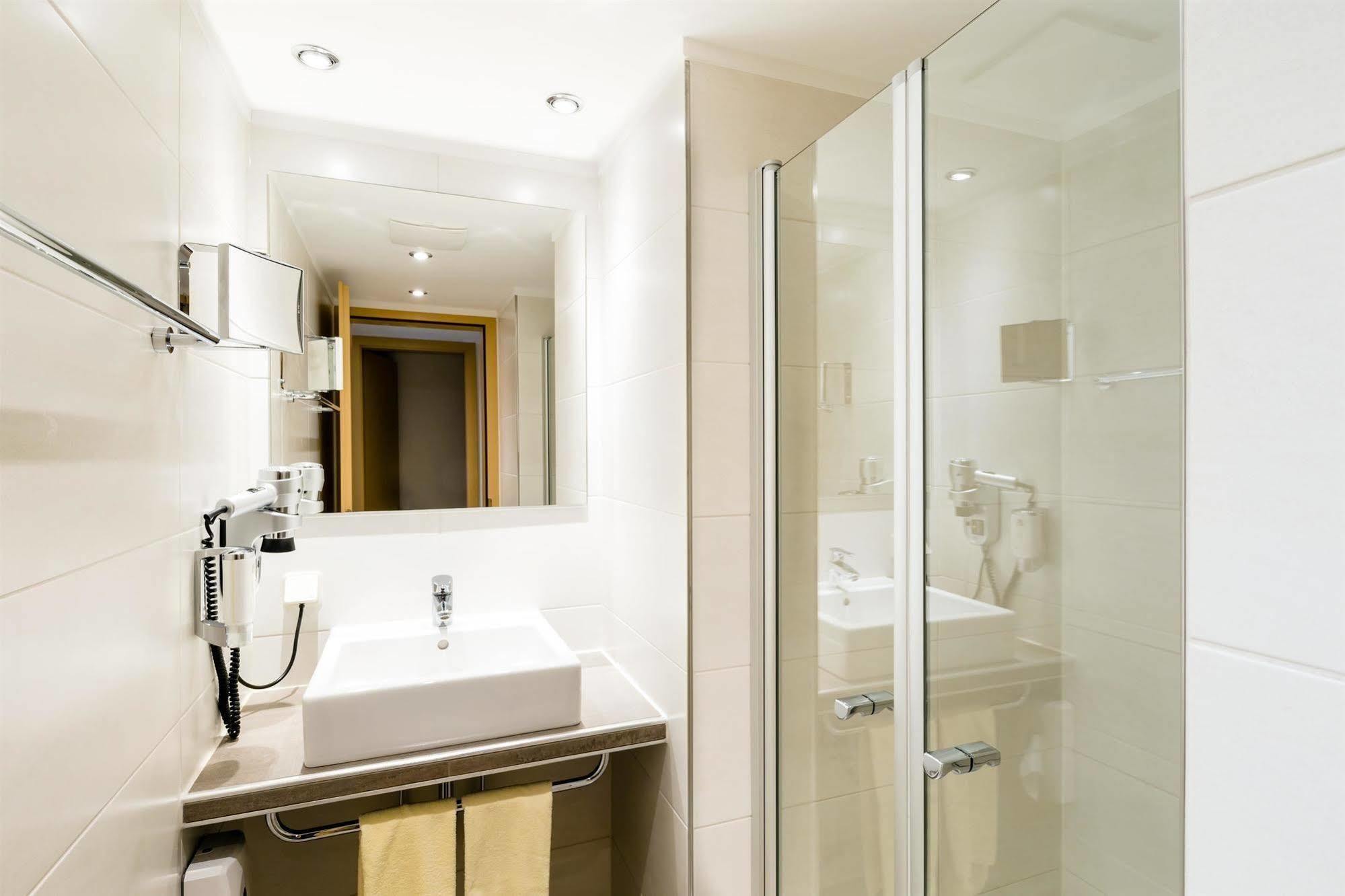 Best Western Euro Hotel Гондеранж Экстерьер фото