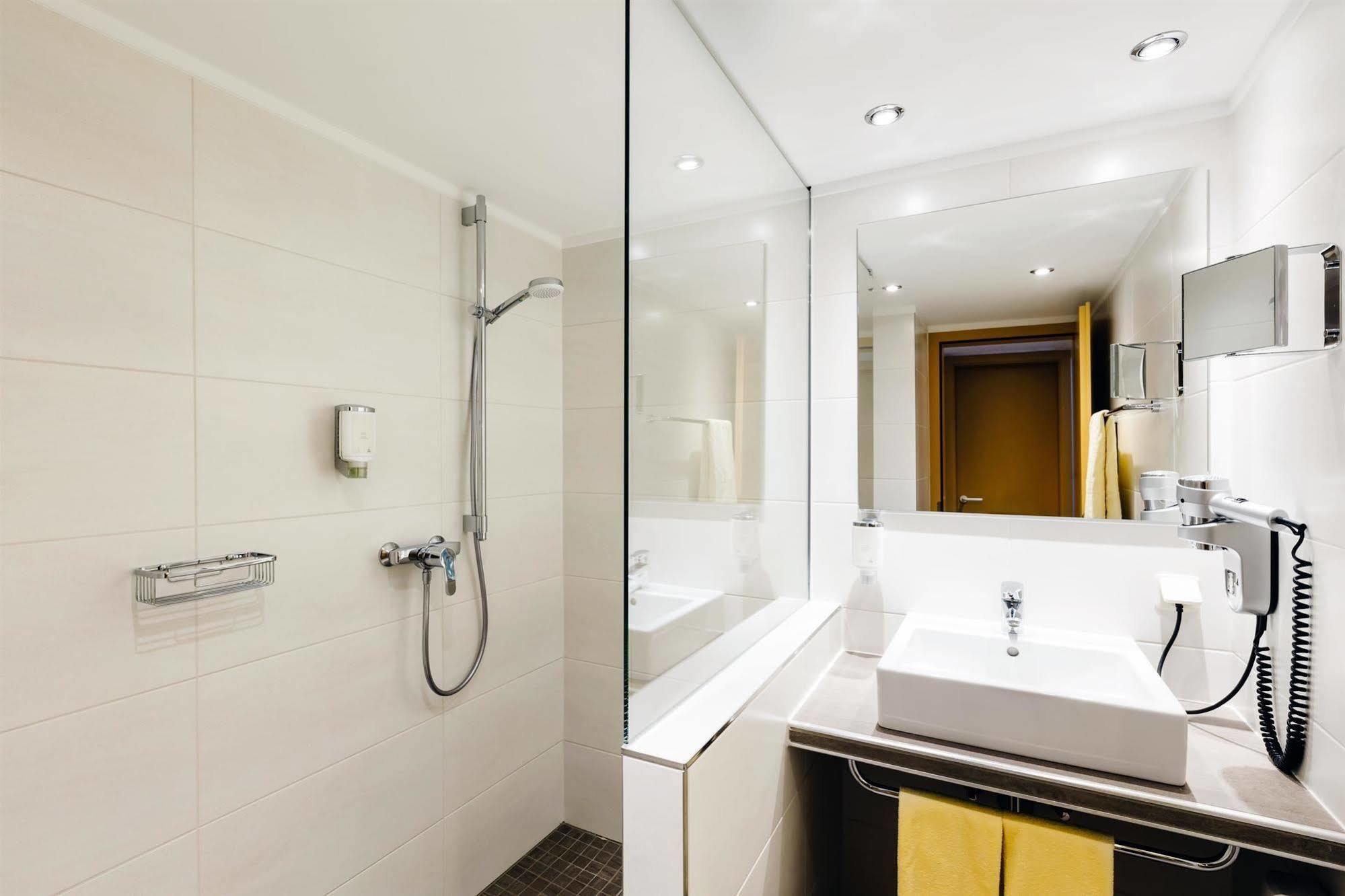 Best Western Euro Hotel Гондеранж Экстерьер фото