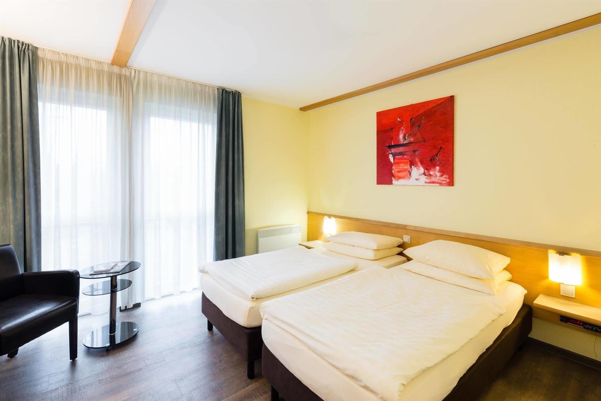 Best Western Euro Hotel Гондеранж Экстерьер фото